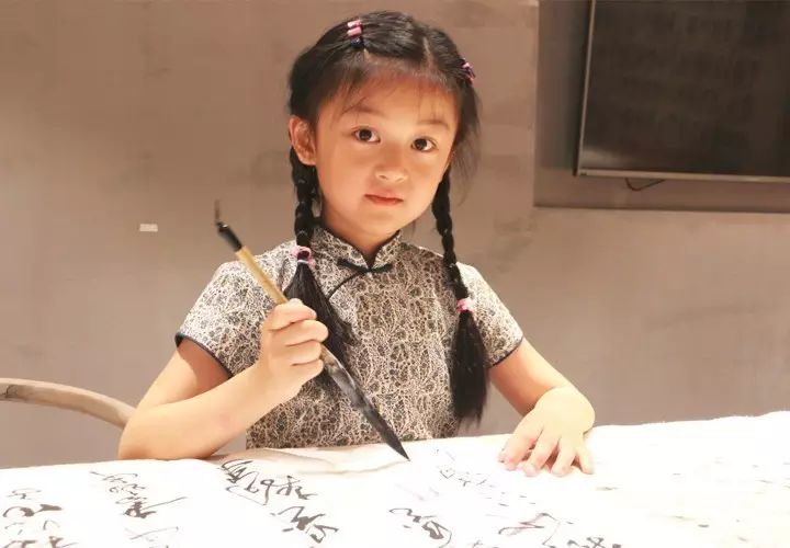 孩子學古箏的最佳年齡_古箏適合多大孩子學_古箏適合多大年齡開始學